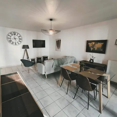 Spacieux Atypique Apartment