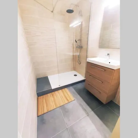 Apartment Spacieux Atypique *
